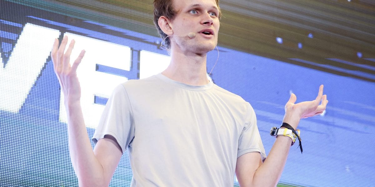 Vitalik Buterin Highlights Blockchain's Role in Ukraine's Defense