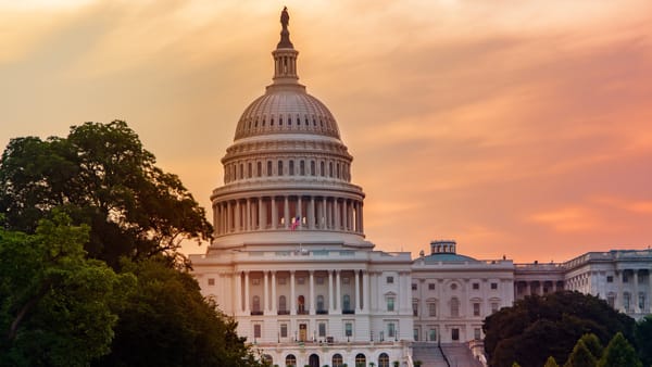 Stablecoin Bill Advances in Congress; SEC Clarifies Regulatory Stance